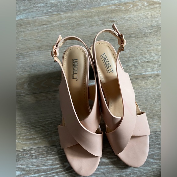 Light pink ladies sandals - Picture 5 of 5